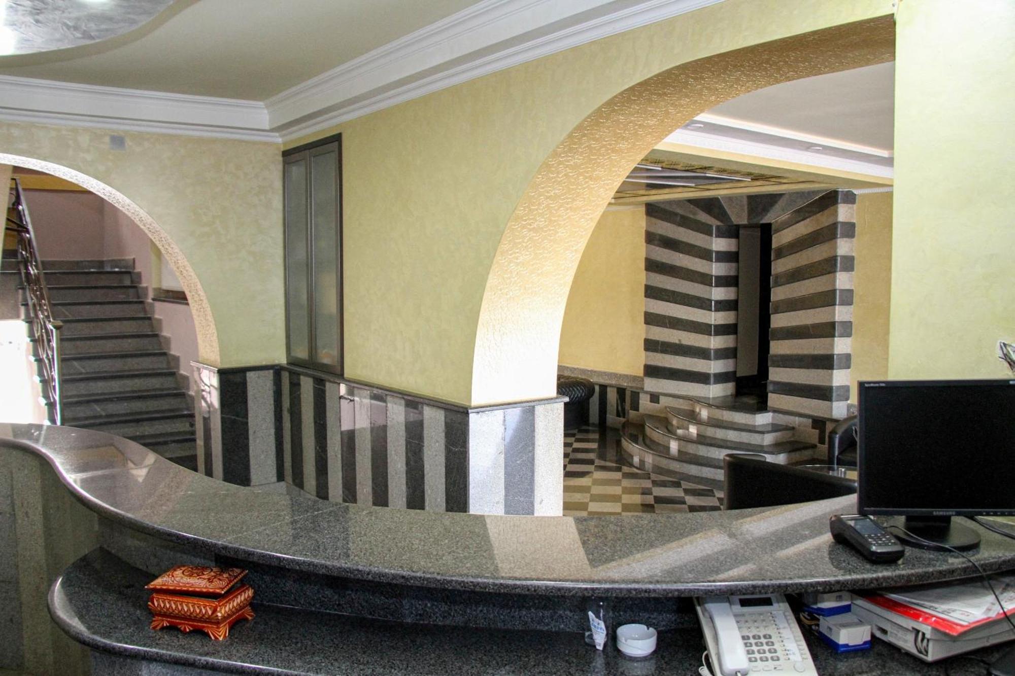 Grand Hotel Kapan, Armenia Extérieur photo